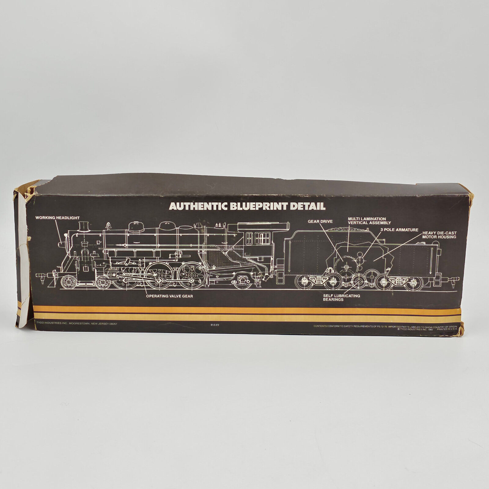 Tyco HO Scale Locomotive Canadian Pacific with smoke #2394 0-8-0 - Image 2