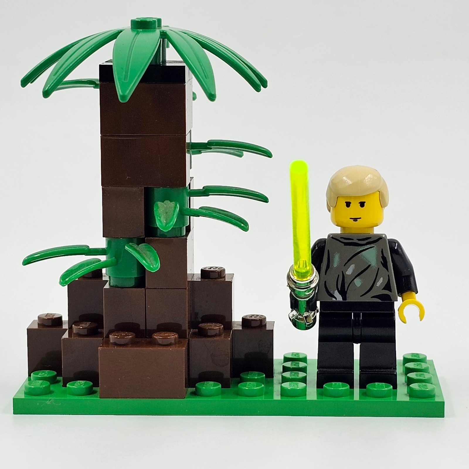 Star Wars Loose Lego 7128 Luke Skywalker & Tree Only (Speeder Bikes) Gallery Image 0