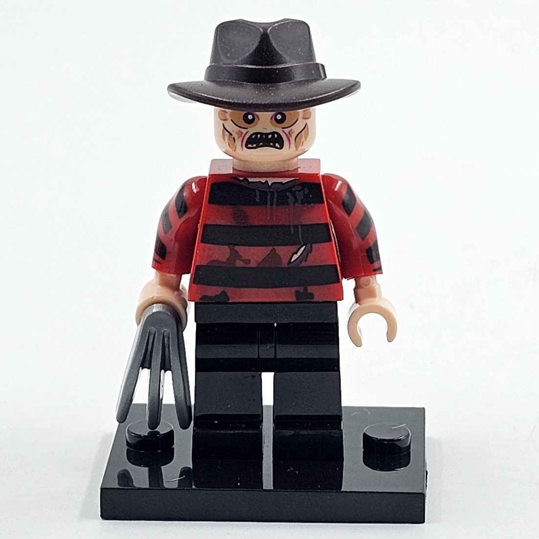 Freddy Krueger (A Nightmare on Elm Street) Minifigure Building Block