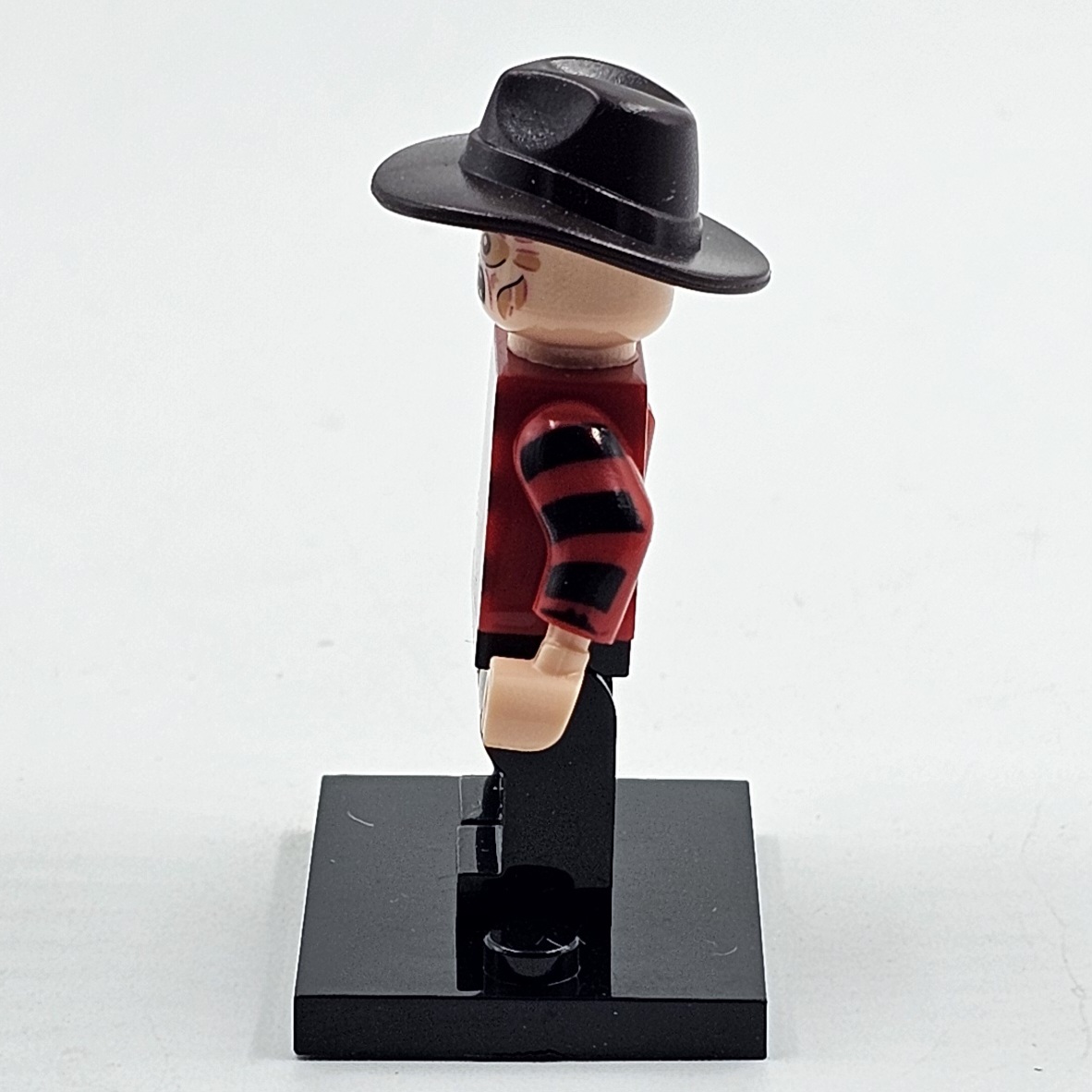 Freddy Krueger (A Nightmare on Elm Street) Minifigure Building Block
