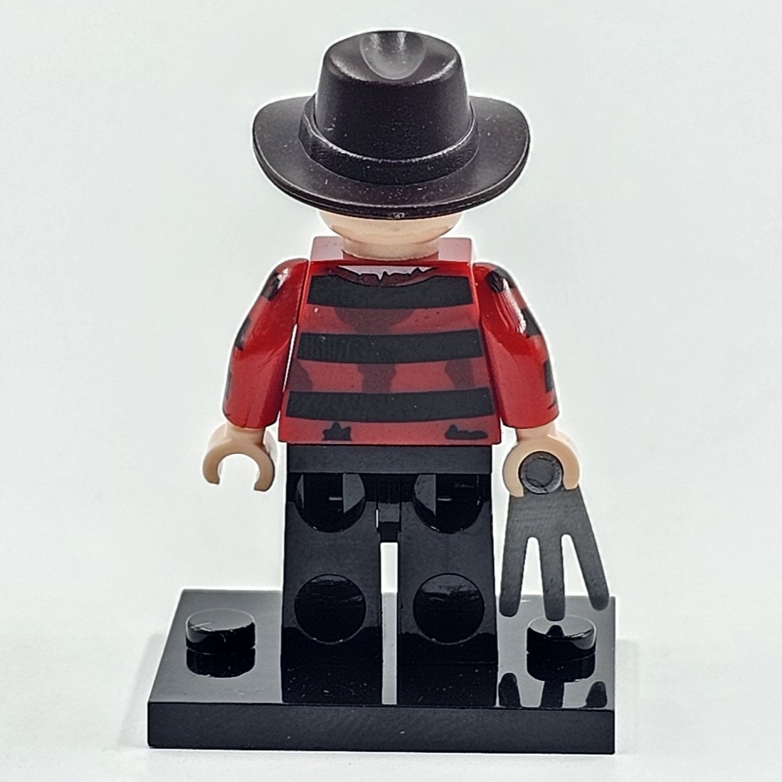 Freddy Krueger (A Nightmare on Elm Street) Minifigure Building Block